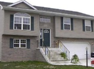 2446 Hickey St, Hobart, IN 46342