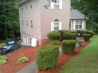 2954 Poinsetta Dr, Winston Salem, NC 27107
