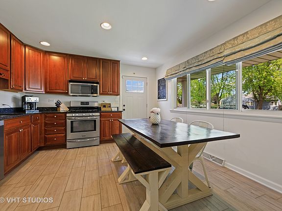 4th image of 4608 Dubois Ave