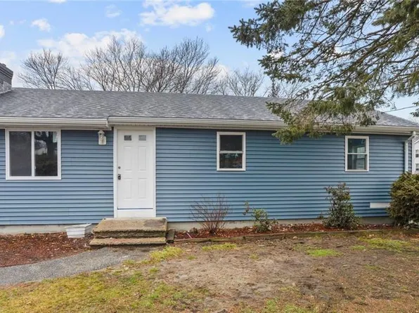 129 Saint Hughes St, Woonsocket, RI 02895
