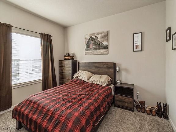4th image of 3020 NW Northwood Ln