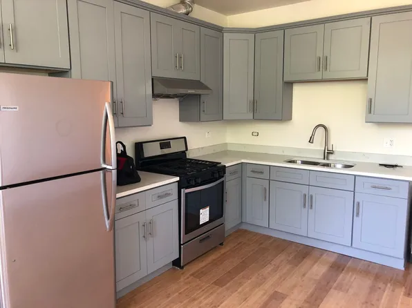 916 S Leavitt St, Chicago, IL 60612