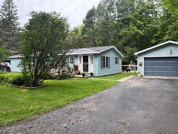 2nd image of 4120 Mackinac Trl