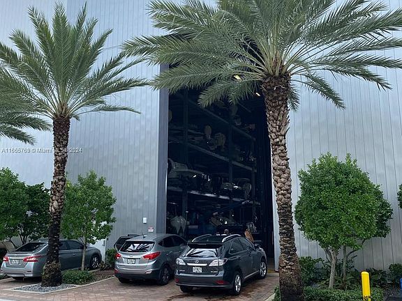 4th image of 400 Sunny Isles Blvd #Dd-311