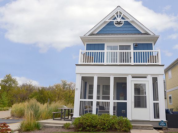 3rd image of 179 Leeward Way #21