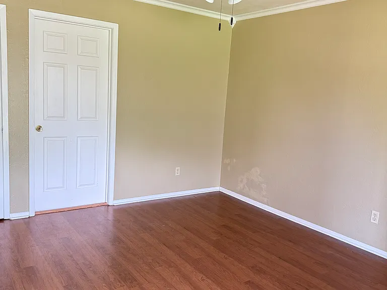 807 Temple Dr — Photo 8
