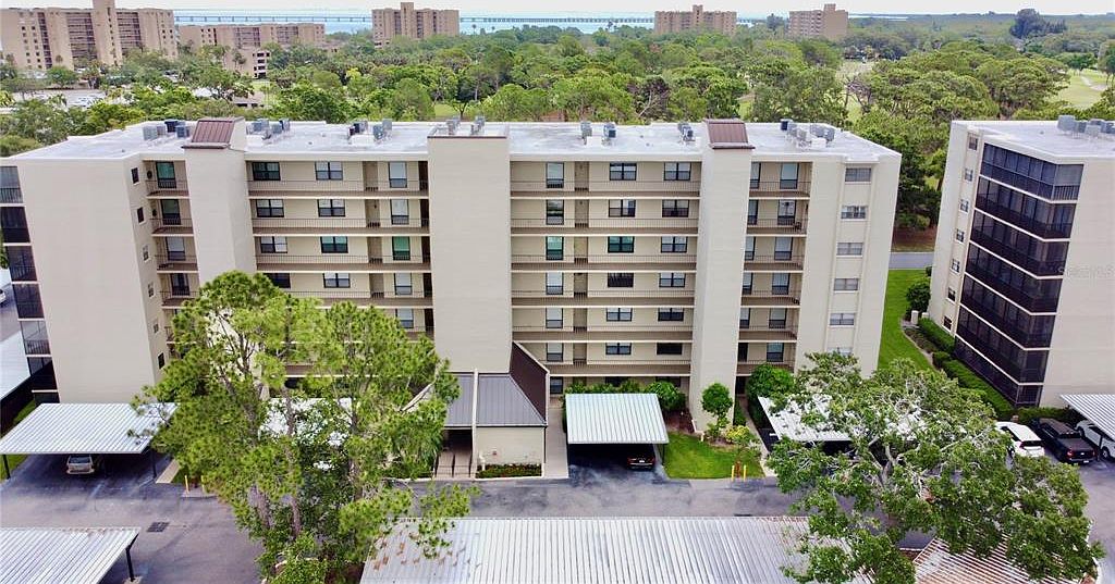 2700 Cove Cay Dr UNIT 2B