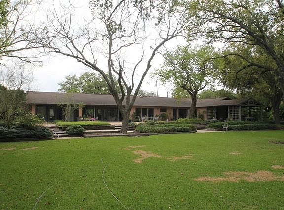 4th image of 1311 S Texas Blvd