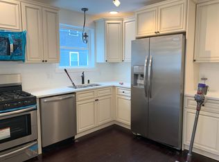 317 Sayles St, Providence, RI 02905