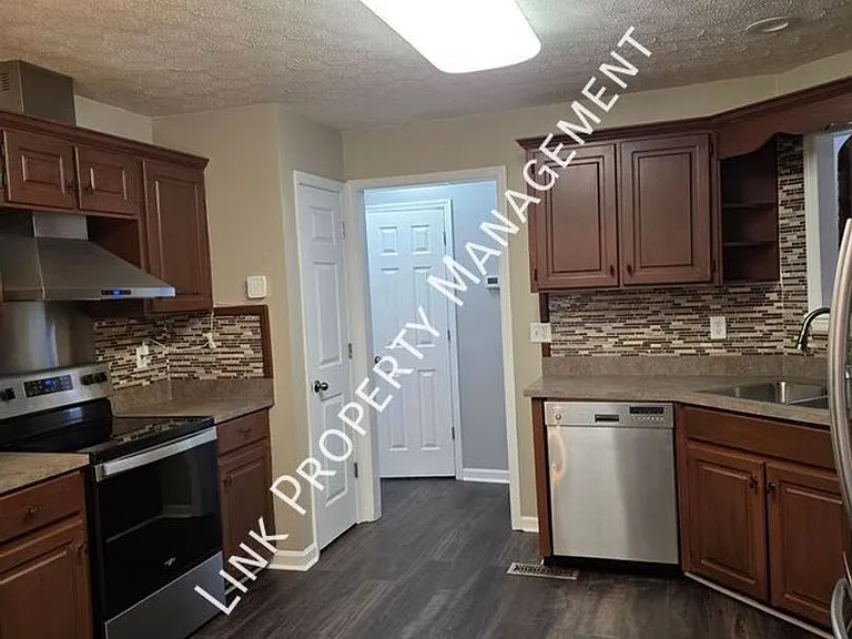 6383 Rim Crest Ln — Photo 30