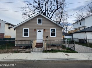 90 Lawrence Ave, Keansburg, NJ 07734
