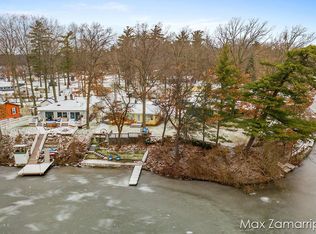 5824 E Pine St, Newaygo, MI 49337