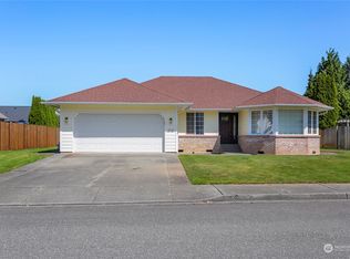 216 E Sunrise Dr, Lynden, WA