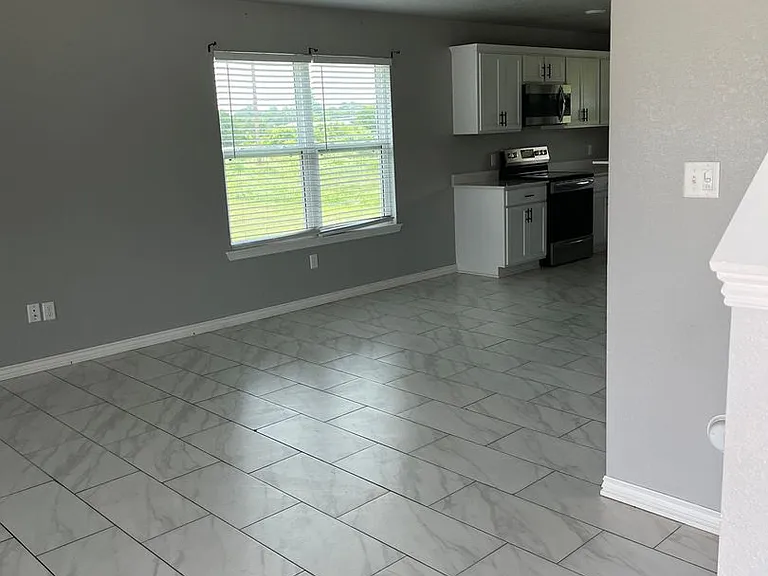 1518 Northridge Dr E — Photo 5