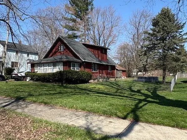 204 W Berry Ave, Lansing, MI 48910