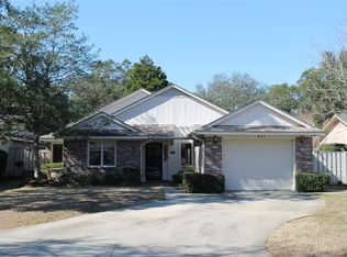 657 Mount Gilead Place Dr, Murrells Inlet, SC 29576