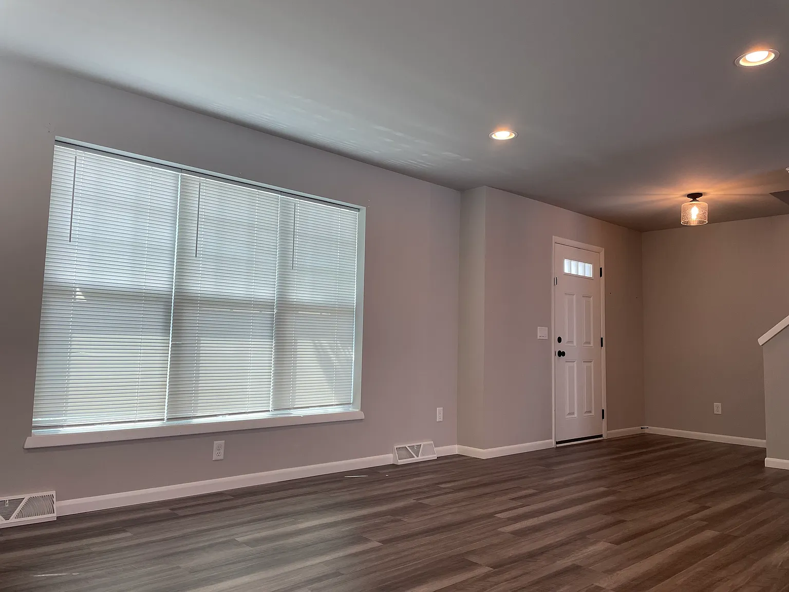 3 bed, 2.5 bath, 1510 sqft, $2,495 — Photo 3