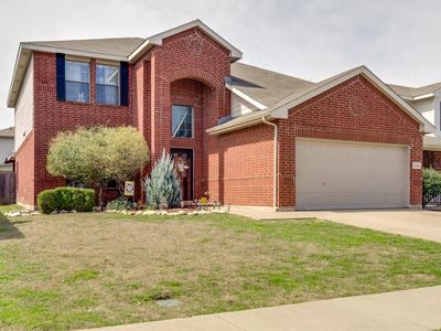 10445 Evening View Dr, Fort Worth, TX, 76131