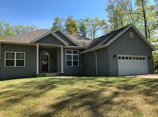 125 Hardwood Ln, Negaunee, MI 49866