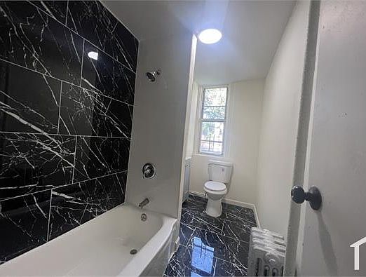 4th image of 1137 Tiffany St #1