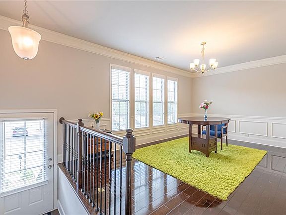 5th image of 2256 Ewell Park Dr