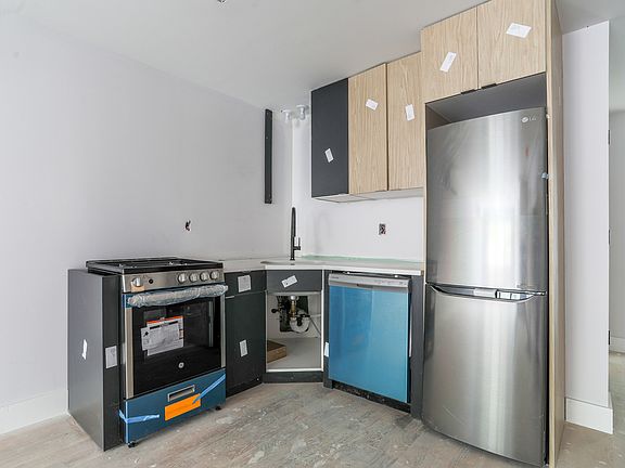 3rd image of 232 Quincy St #4FF