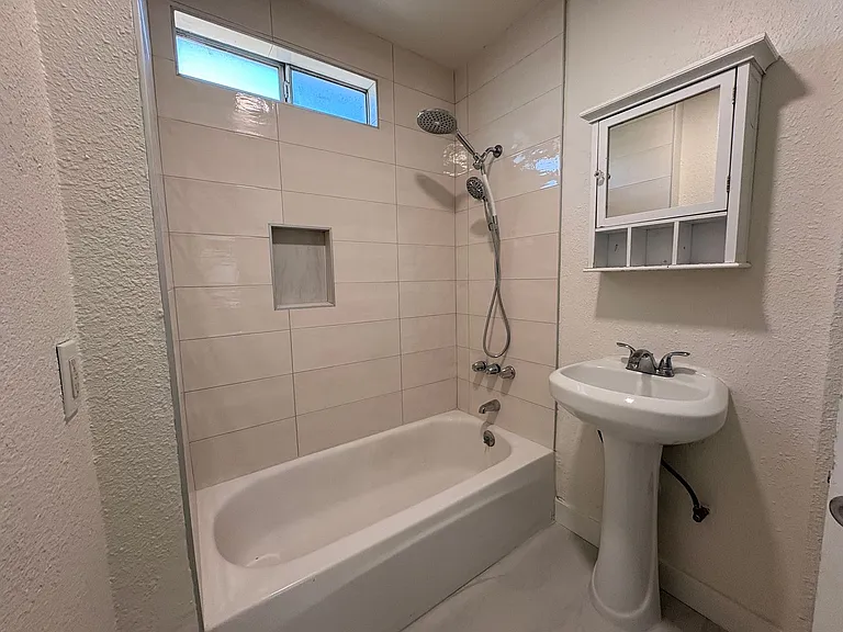 15635 Curtis Ave #1 — Photo 11
