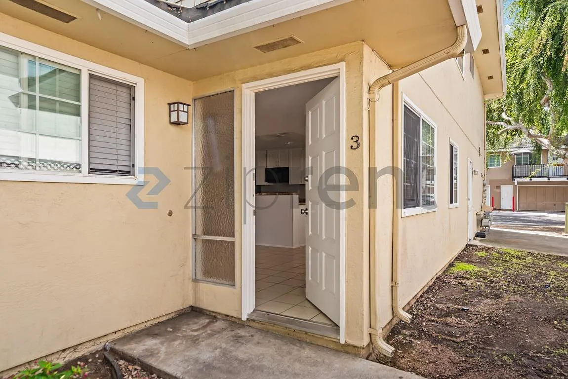 2 bed, 903 sqft, $3,600 — Photo 2