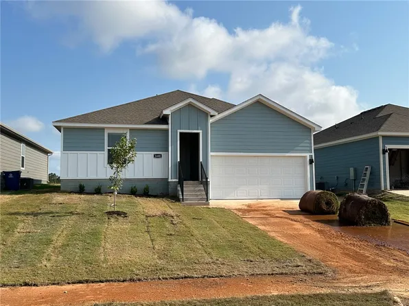 1408 NW 5th Ave, Gentry, AR 72734