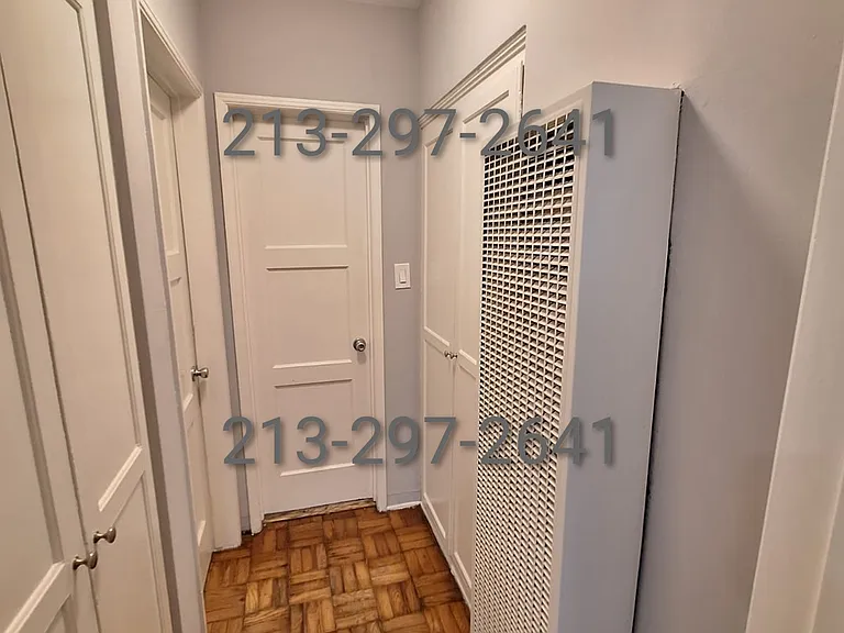 145 1/2 S Hoover St — Photo 6
