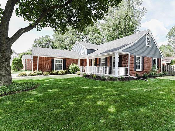 2nd image of 1703 S Milbrook Ln
