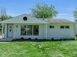 21 Mapleview Dr, Amherst, NY 14226