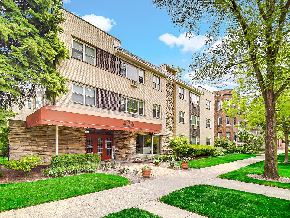 1st image of 426 S Lombard Ave APT 104
