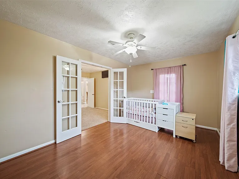 10431 Odessa Dr — Photo 21