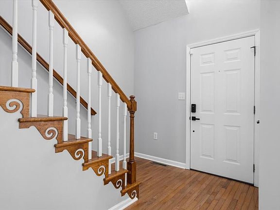 3rd image of 133 Smartview Ln
