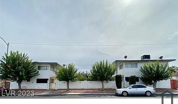 2 bed, 1300 sqft, $1,848 — Photo 1