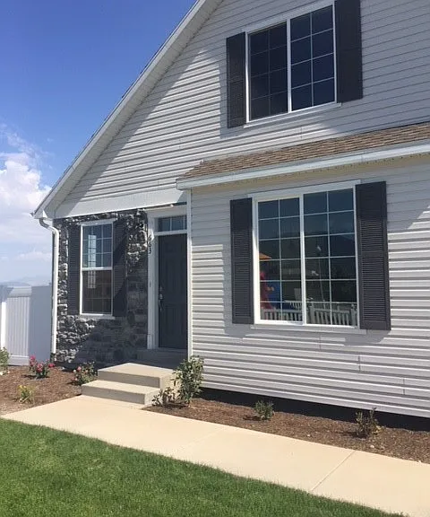 663 N 150 E #51 — Photo 1