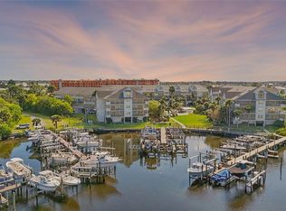 5567 Sea Forest Dr APT 323, New Port Richey, FL 34652