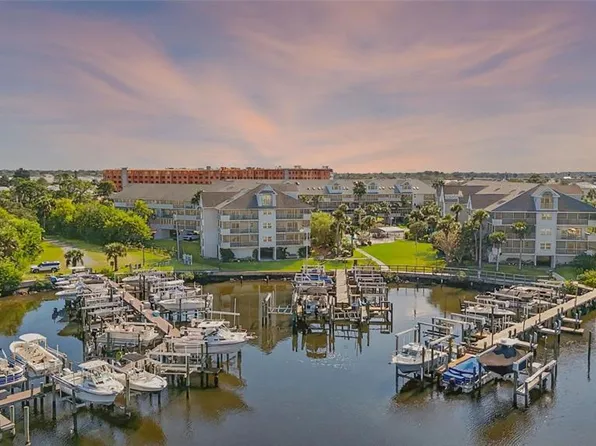 5567 Sea Forest Dr APT 323, New Port Richey, FL 34652