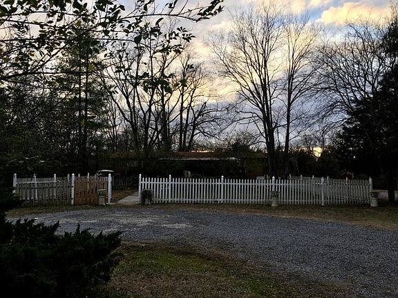 5th image of 1737 W Jefferson Pike