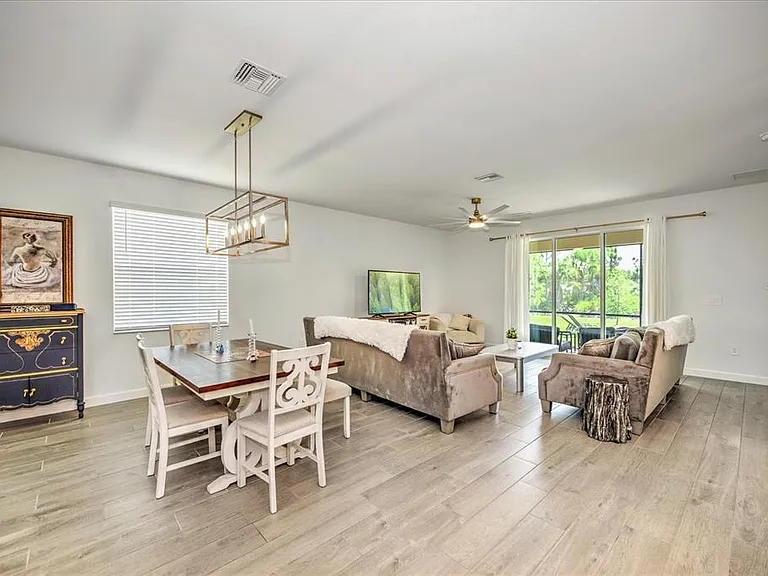 3254 Weston Manor Dr — Photo 4