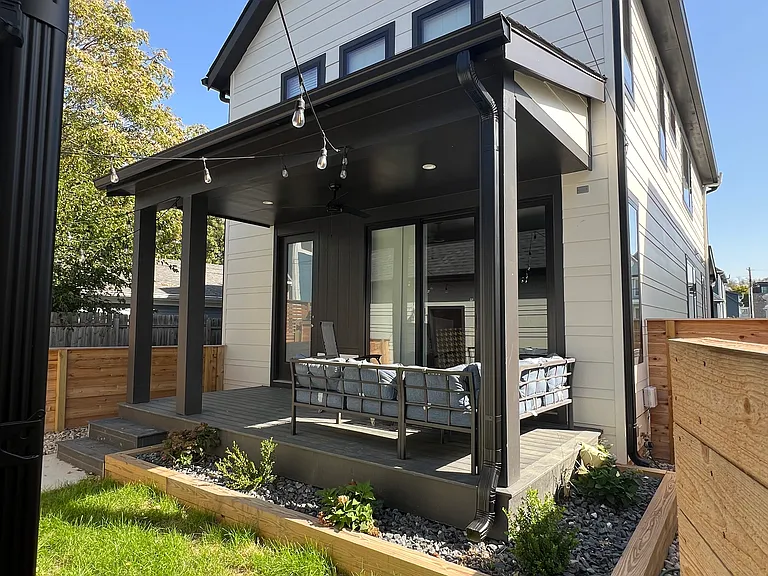 2060 Ruckle St — Photo 34