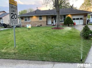 1410 Beard St, Beardstown, IL 62618