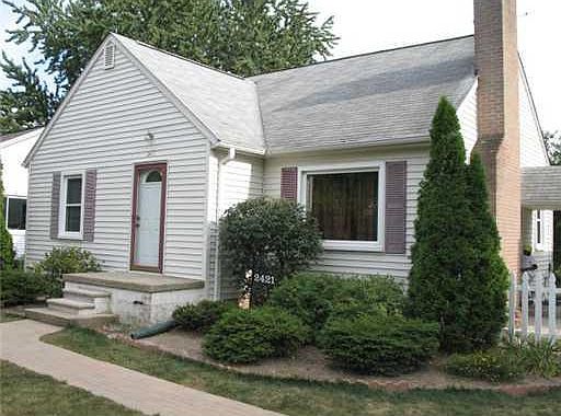 1st image of 2421 Burns Ave