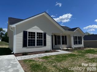 1201 Elizabeth St W, Pageland, SC 29728