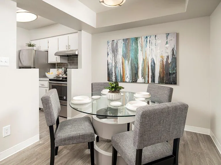 SunPointe Apartments — Photo 46