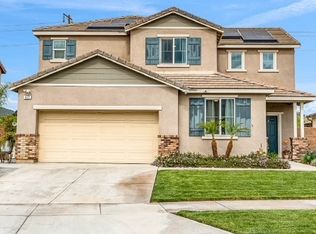 977 Peach Grv, Riverside, CA 92501