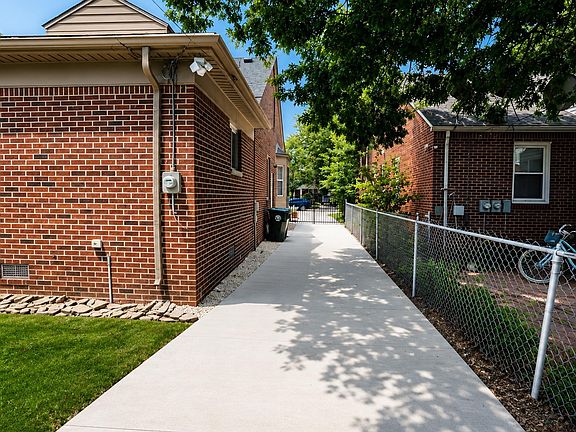 3rd image of 2118 Lennon St