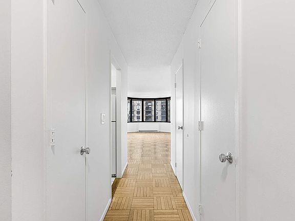 3rd image of 330 E 38th St APT 21H