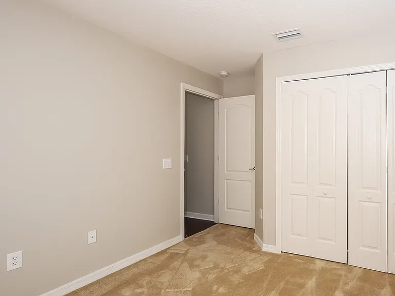 7002 Crown Lake Dr — Photo 10